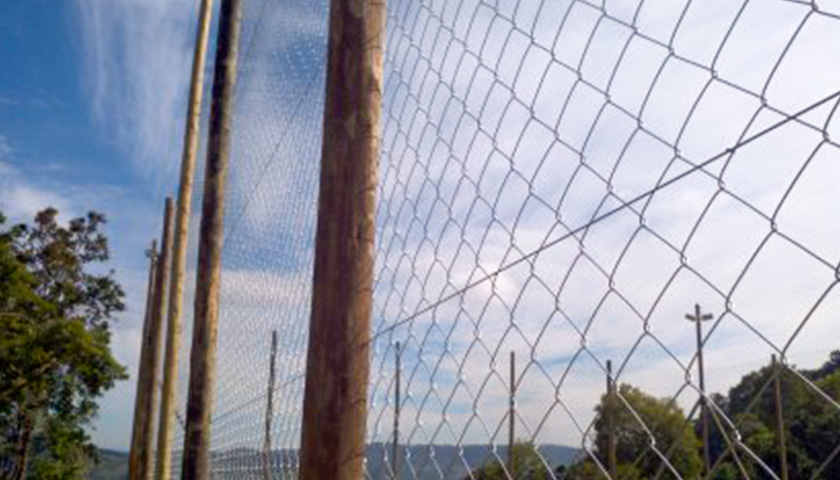 Alambrado: aço galvanizado